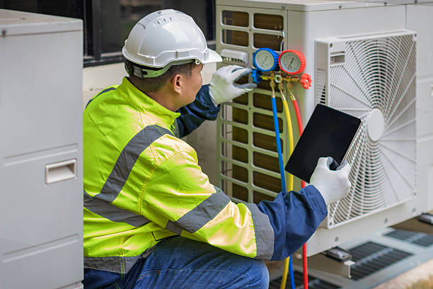 Professional Emergency Hvac Repair technician working in Avon, MA